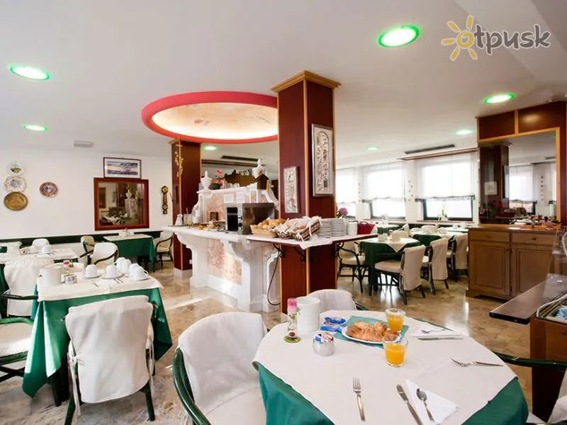 Фото отеля Marco Polo Hotel 3* Лидо Ди Езоло Италия бары и рестораны