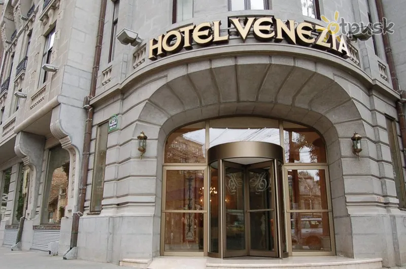 Фото отеля Hotel Venezia by Zeus International 4* Бухарест Румыния экстерьер и бассейны