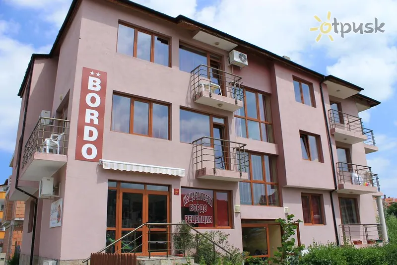 Фото отеля Bordo Guest House 2* Обзор Болгарія екстер'єр та басейни