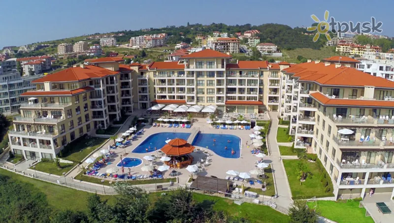 Фото отеля Byala Beach Resort 4* Byala Bulgarija išorė ir baseinai