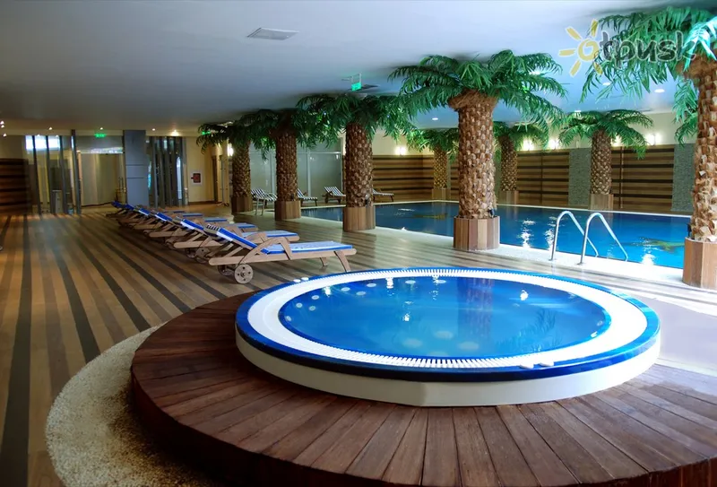 Фото отеля Borovets Hills Spa & Resort 5* Боровець Болгарія екстер'єр та басейни