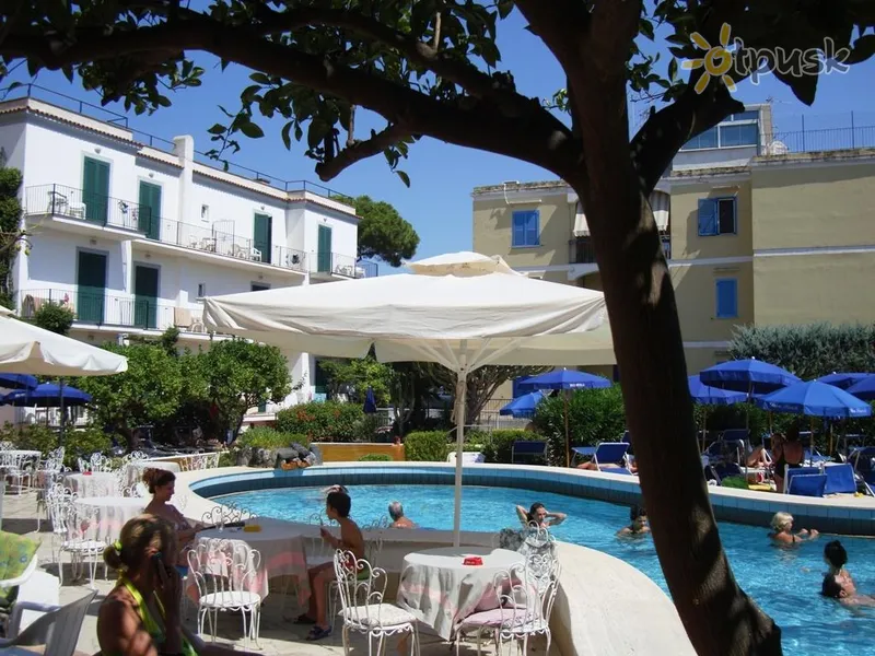 Фото отеля Royal Terme Hotel 4* о. Іскья Італія екстер'єр та басейни