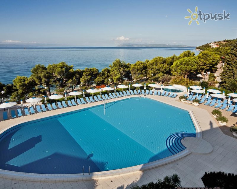 Фото отеля Bluesun Resort Afrodita 4* Тучепи Хорватия экстерьер и бассейны