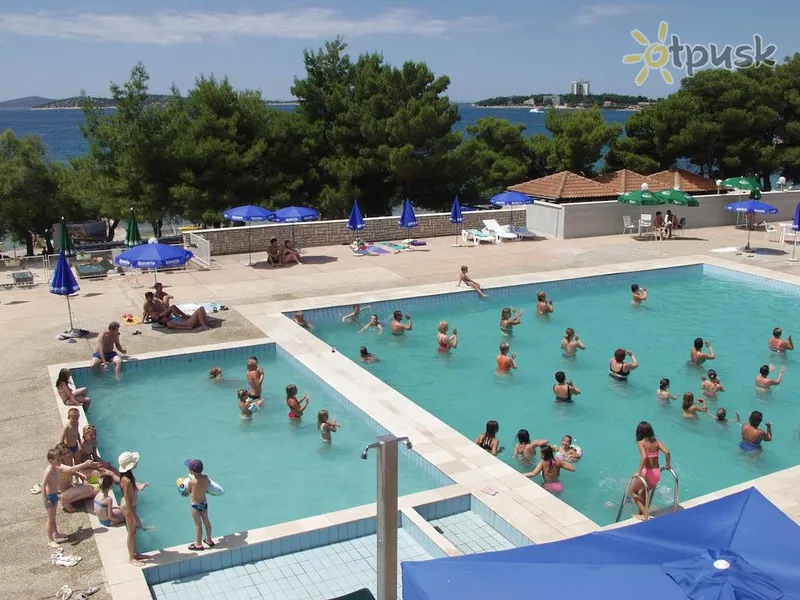 Фото отеля Ville Rivijera 3* Vodice Kroatija išorė ir baseinai