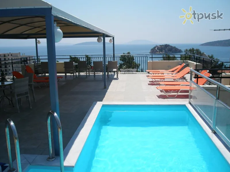 Фото отеля Alonia Studios & Maisonettes 3* Peloponesas Graikija išorė ir baseinai