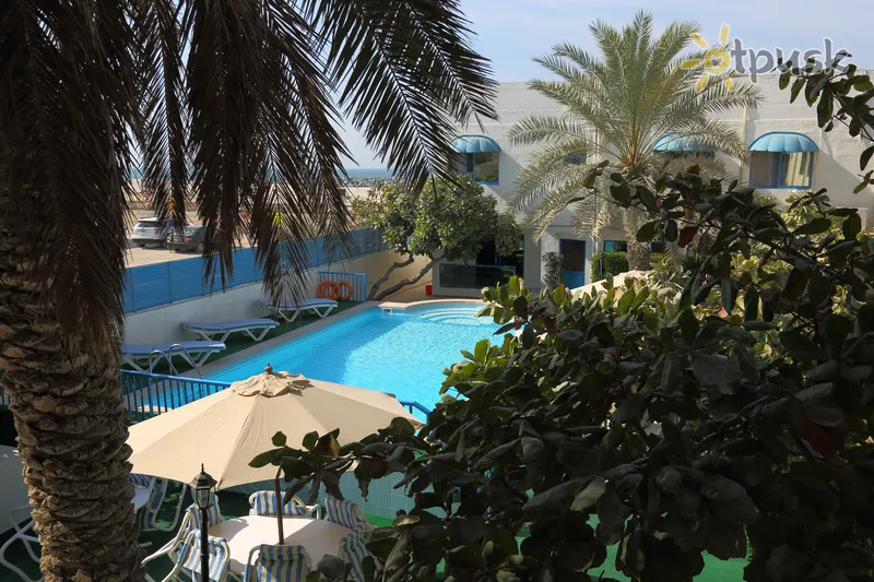 Фото отеля Villa Alisa 1* Шарджа ОАЭ экстерьер и бассейны