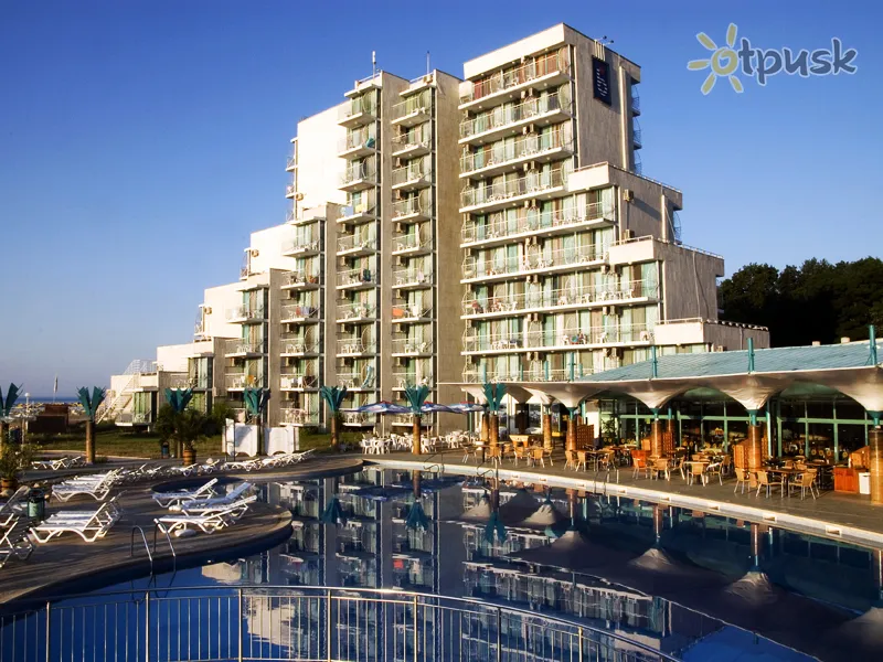 Фото отеля Boryana Hotel 3* Albena Bulgarija išorė ir baseinai