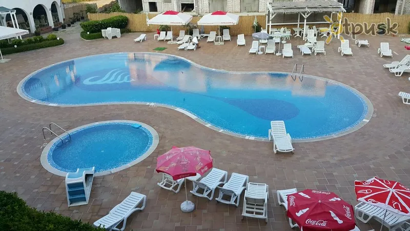 Фото отеля Costa Bulgara Mediterranean Club 3* Sozopole Bulgārija ārpuse un baseini