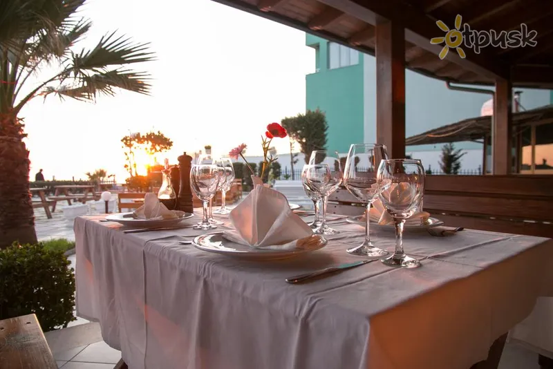 Фото отеля Vila Verde Beach Hotel 4* Дуррес Албанія бари та ресторани