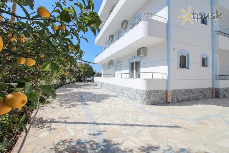 Фото отеля Memsuri Villa (Artur-2) 3* Ксаміл Албанія екстер'єр та басейни