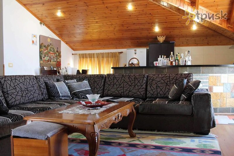 Фото отеля Castle Hotel 4* Ксамил Албания лобби и интерьер