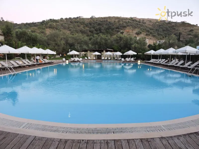 Фото отеля Rapo's Resort Hotel 5* Влера Албания экстерьер и бассейны