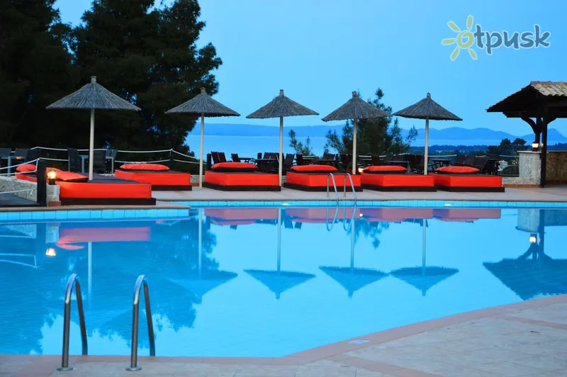 Фото отеля Alia Palace Luxury Hotel & Villas 5* Halkidiki — Kasandra Grieķija ārpuse un baseini