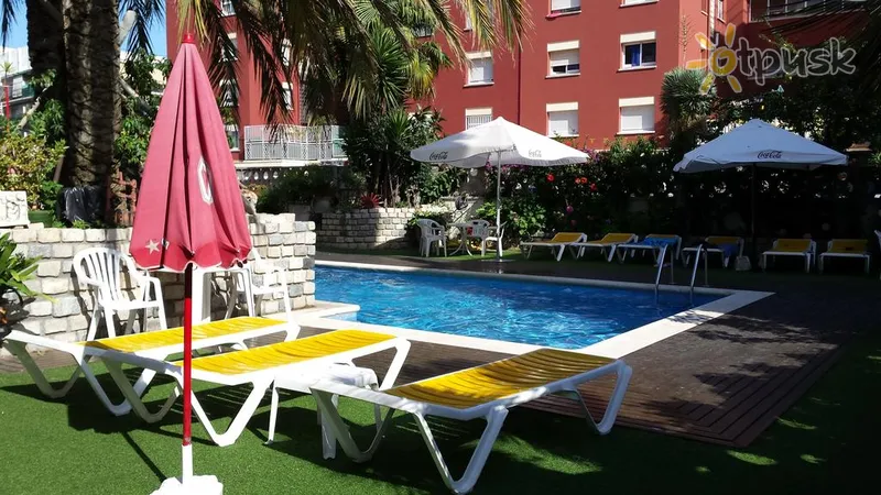 Фото отеля Mar Blau Apartments 2* Коста Дель Маресме Іспанія екстер'єр та басейни