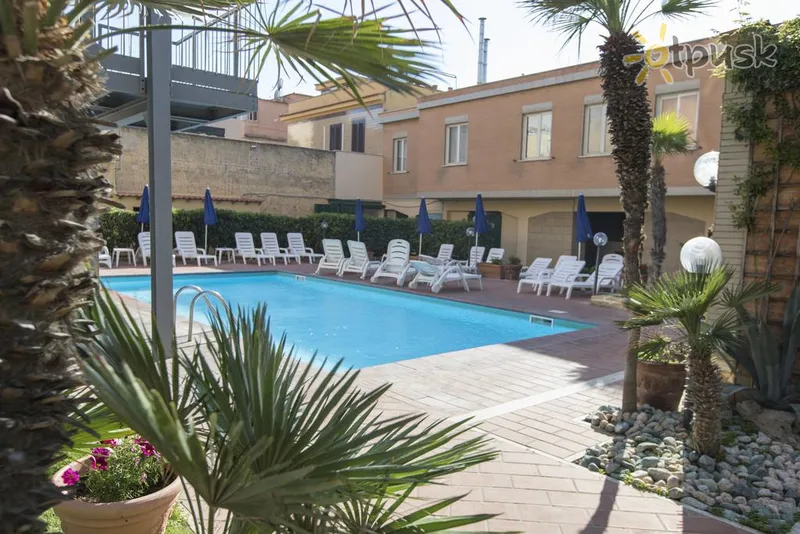 Фото отеля Villa Margherita Hotel 3* Лаціо Італія екстер'єр та басейни