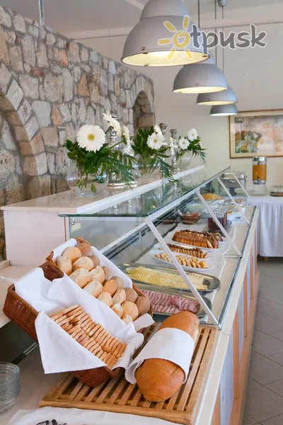 Фото отеля Daphne Holiday Club 3* Chalkidikė – Kasandra Graikija barai ir restoranai