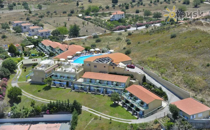Фото отеля Daphne Holiday Club 3* Halkidiki — Kasandra Grieķija ārpuse un baseini