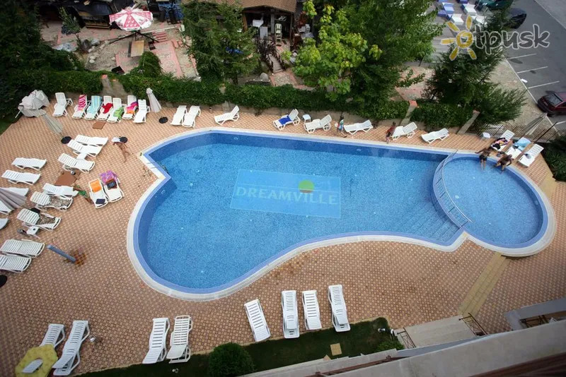 Фото отеля Golden Dreams Complex 3* Saulainā pludmale Bulgārija ārpuse un baseini