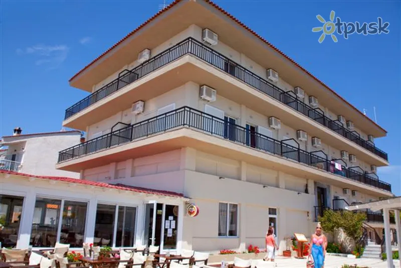 Фото отеля Halkidiki Royal Hotel 2* Халкідікі – Кассандра Греція екстер'єр та басейни