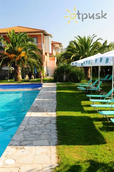 Фото отеля Hanioti Village & Spa Resort 3* Halkidiki — Kasandra Grieķija ārpuse un baseini