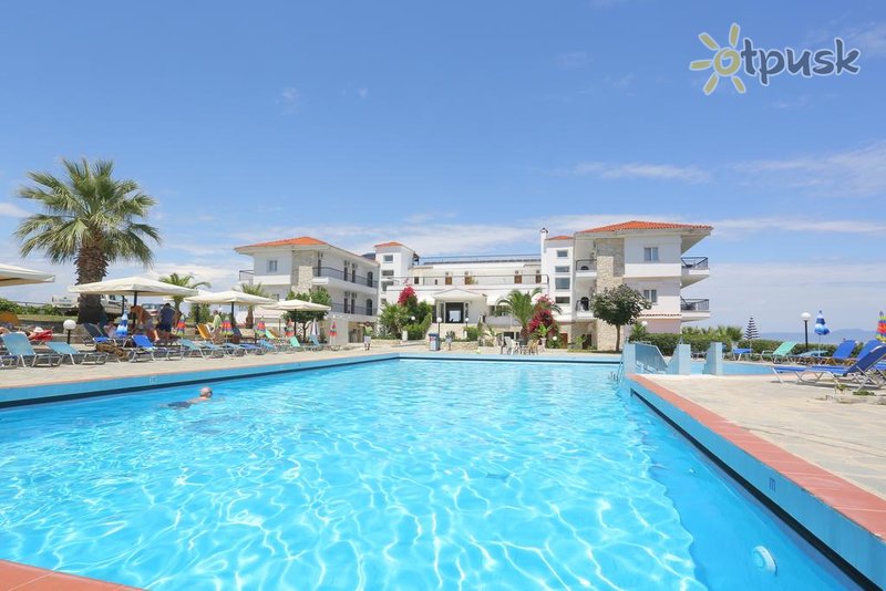 Фото отеля Hilltop Hotel 3* Chalkidikė – Kasandra Graikija išorė ir baseinai