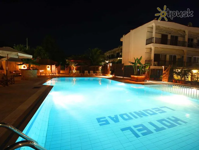 Фото отеля Leonidas Studios Apartments 2* Халкидики – Кассандра Греция экстерьер и бассейны