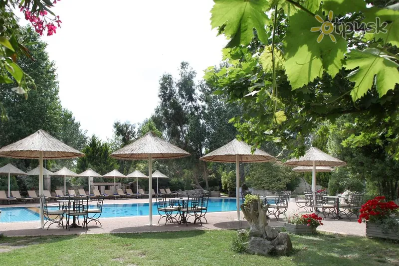 Фото отеля Petrino Suites Hotel 4* Chalkidikė – Kasandra Graikija išorė ir baseinai