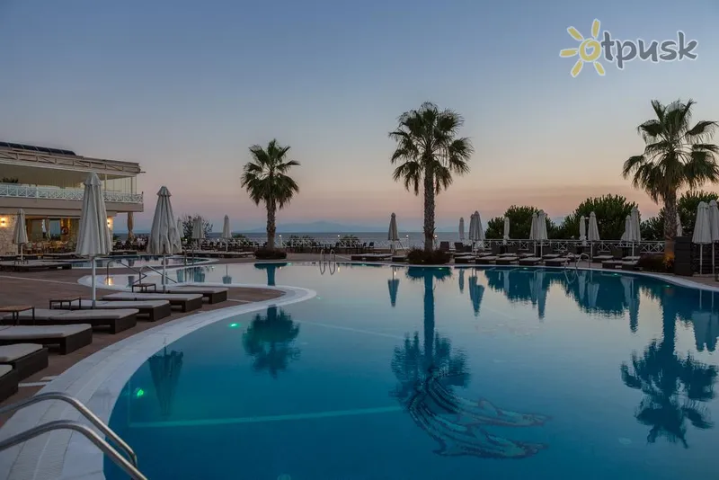 Фото отеля Pomegranate Wellness Spa Hotel 5* Chalkidikė – Kasandra Graikija išorė ir baseinai
