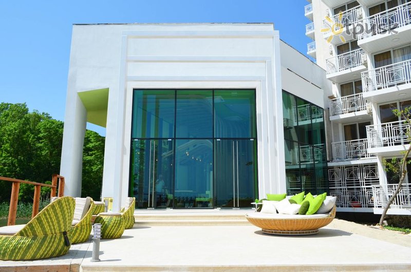 Фото отеля Gergana Hotel 4* Албена Болгария экстерьер и бассейны