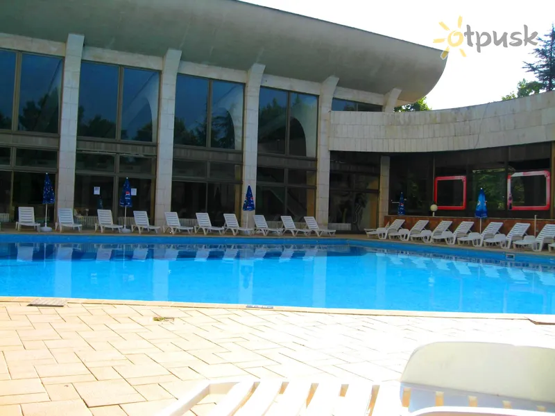 Фото отеля Добруджа 4* Албена Болгарія екстер'єр та басейни