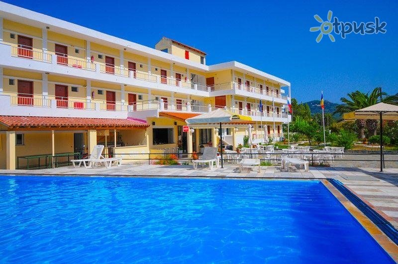 Фото отеля Prassino Nissi Hotel 2* о. Корфу Греция экстерьер и бассейны