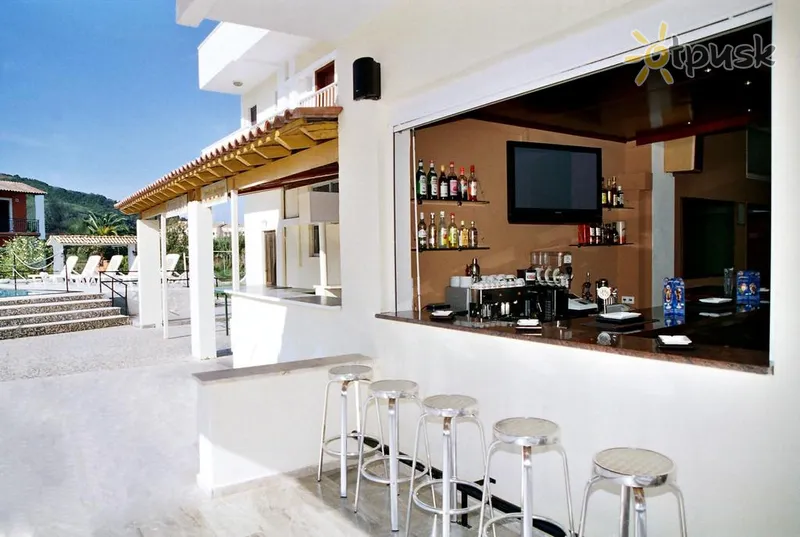 Фото отеля Prassino Nissi Hotel 2* Korfu Graikija barai ir restoranai