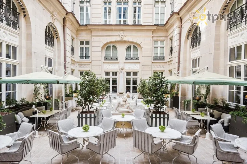 Фото отеля De Crillon Hotel 5* Paryžius Prancūzija išorė ir baseinai