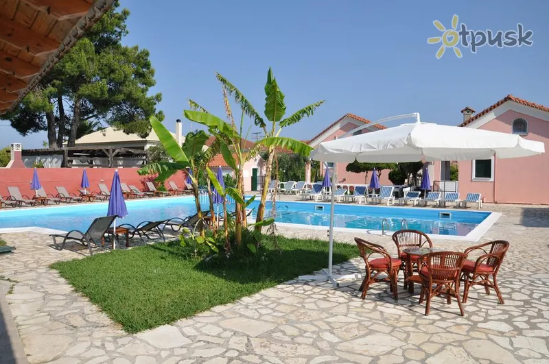 Фото отеля Tassos Apartments 2* о. Корфу Греція екстер'єр та басейни