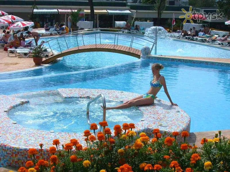 Фото отеля Ком Отель 3* Albena Bulgarija išorė ir baseinai