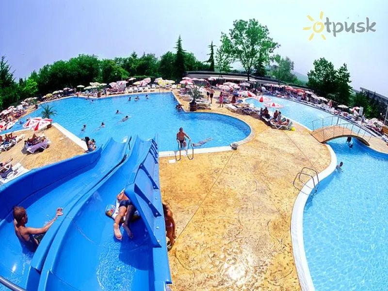 Фото отеля Ком Готель 3* Албена Болгарія екстер'єр та басейни
