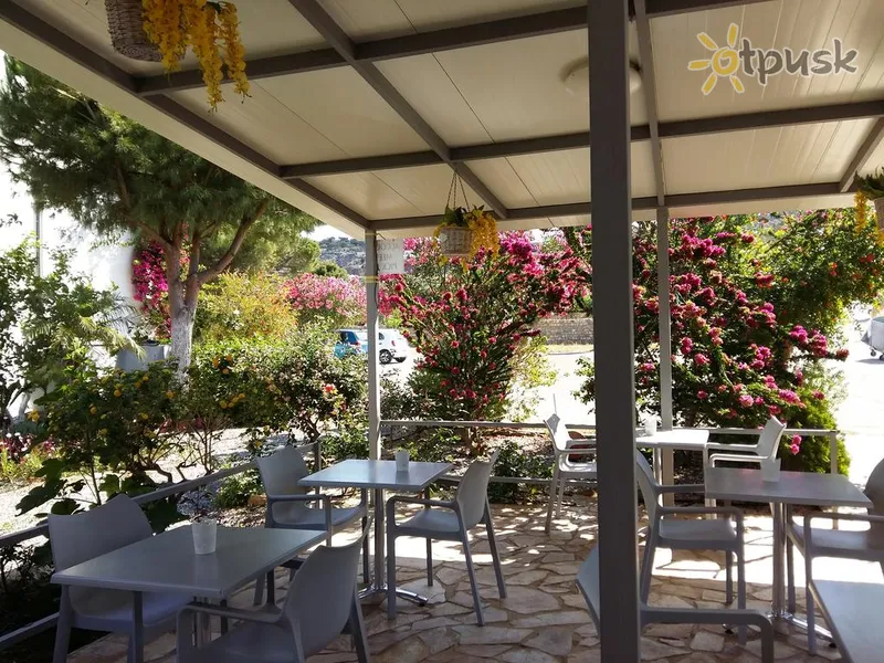 Фото отеля George Beach Studios 3* Rodas Graikija barai ir restoranai