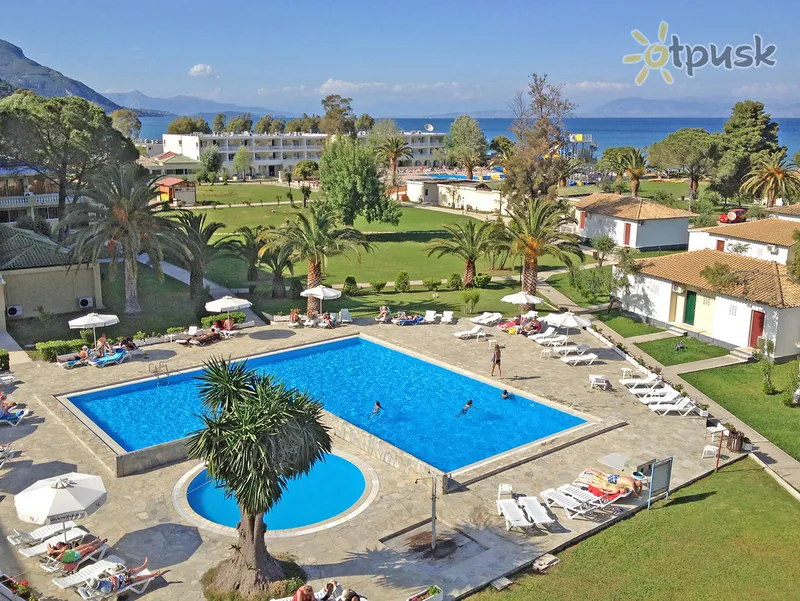 Фото отеля Messonghi Beach Holiday Resort 3* par. Korfu Grieķija ārpuse un baseini