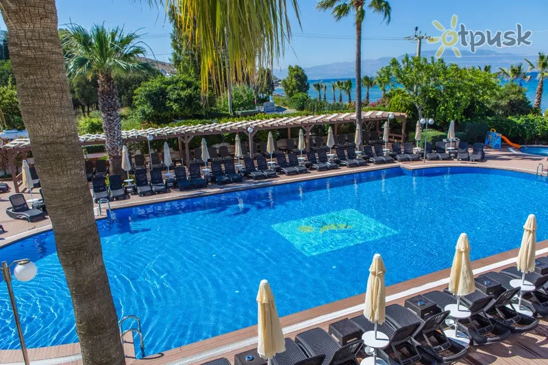 Фото отеля Golden Beach Resort & Spa 4* Bodruma Turcija ārpuse un baseini