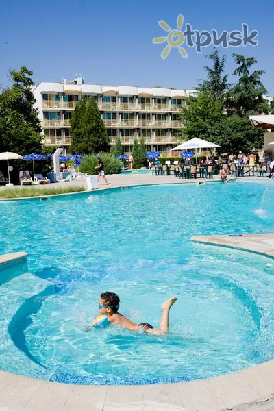 Фото отеля Малибу 4* Albena Bulgarija išorė ir baseinai