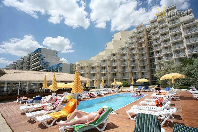 Фото отеля Мура 3* Албена Болгарія екстер'єр та басейни