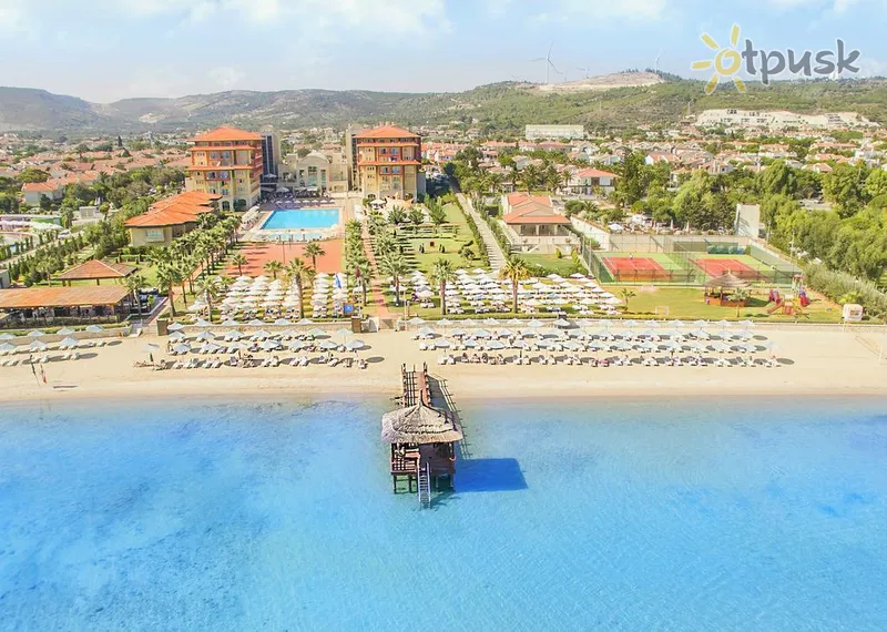Фото отеля Radisson Blu Resort & Spa Cesme 5* Cesme Turkija išorė ir baseinai