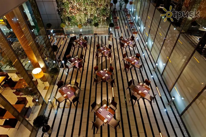 Фото отеля Crowne Plaza Istanbul Harbiye 5* Stambula Turcija bāri un restorāni