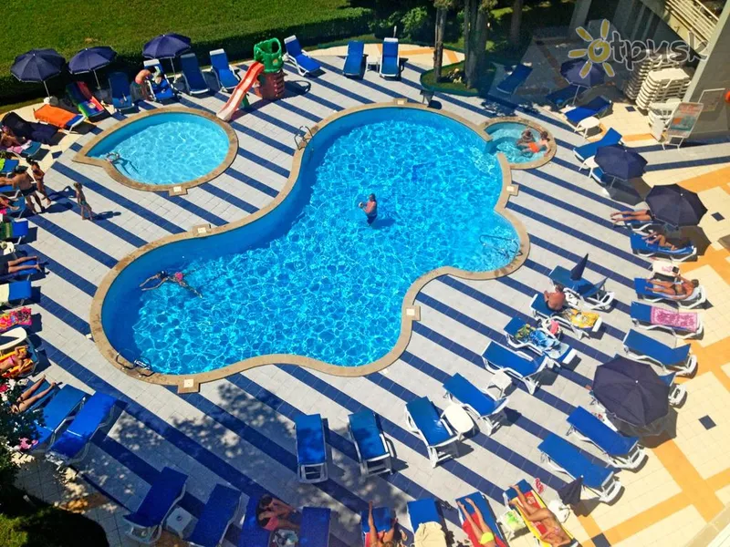 Фото отеля Kalofer Hotel 3* Saulėtas paplūdimys Bulgarija išorė ir baseinai
