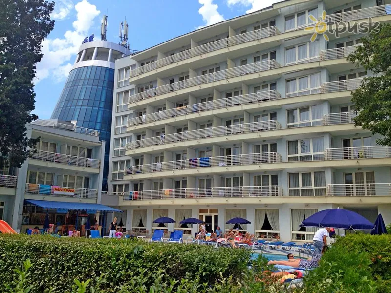Фото отеля Kalofer Hotel 3* Saulainā pludmale Bulgārija ārpuse un baseini
