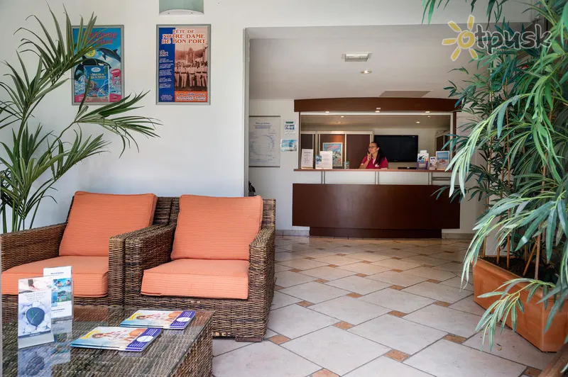 Фото отеля Pierre & Vacances La Rostagne Residence 3* Жуан ле Пэн Франция лобби и интерьер