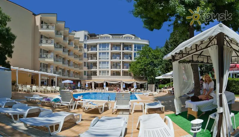 Фото отеля Karlovo Hotel 3* Saulėtas paplūdimys Bulgarija išorė ir baseinai