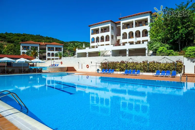 Фото отеля Xenios Theoxenia Hotel 4* Halkidiki — Athos Grieķija ārpuse un baseini