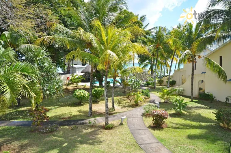 Фото отеля Mont Choisy Beach Villas 3* о. Маврикий Маврикий экстерьер и бассейны