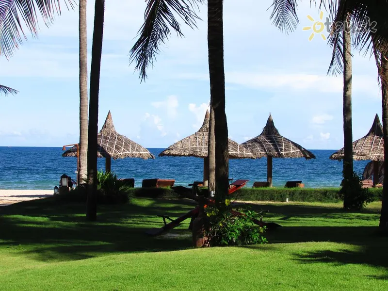 Фото отеля Pacific Beach Resort 3* Фант'єт В'єтнам екстер'єр та басейни